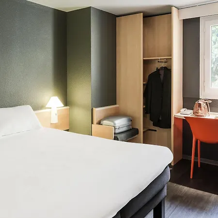 Ibis Rennes Hotel 3*