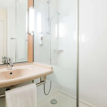 Hotel Ibis Rennes 3*